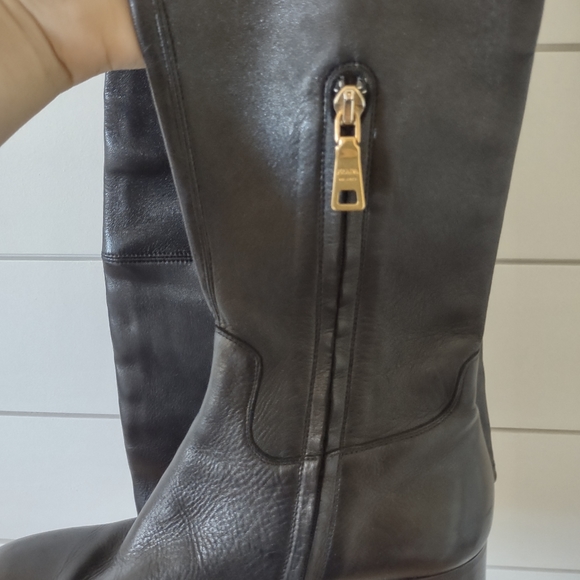 High PRADA leather boots - Picture 7 of 12
